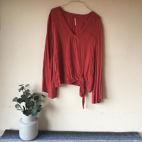 Free People Tops - 🔥SALE🔥FREE PEOPLE KIMONO TIE FRONT BLOUSE